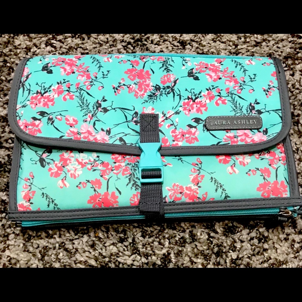 Laura Ashley deluxe super changer